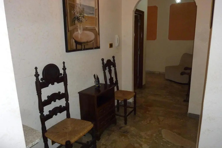 Room 7 of 11