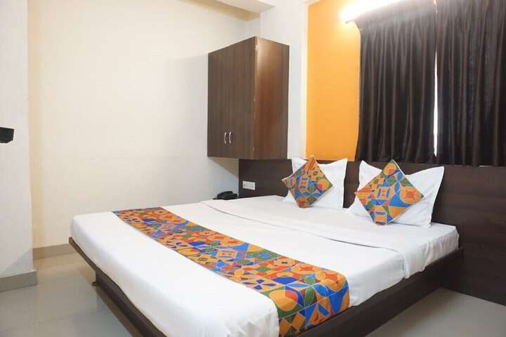 Room 8 of 15