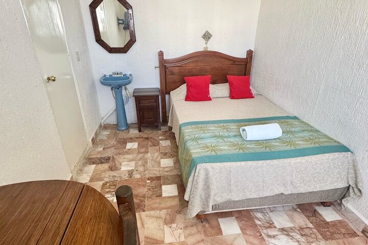 Room 14 of 71