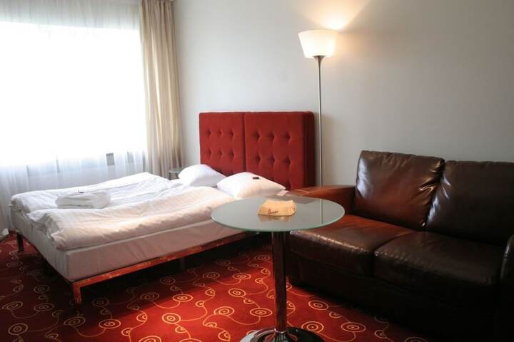 Room 14 of 42