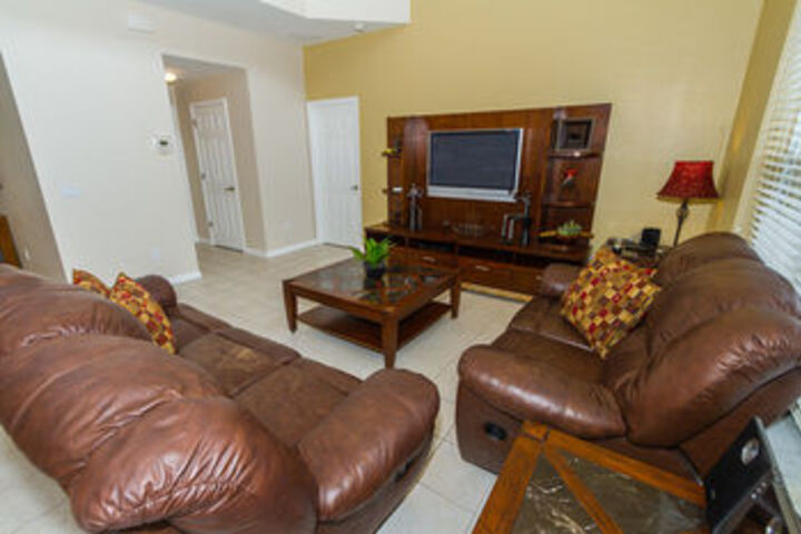 Room 344 of 380