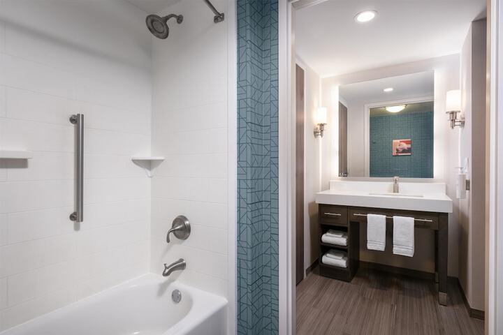 Bathroom shower