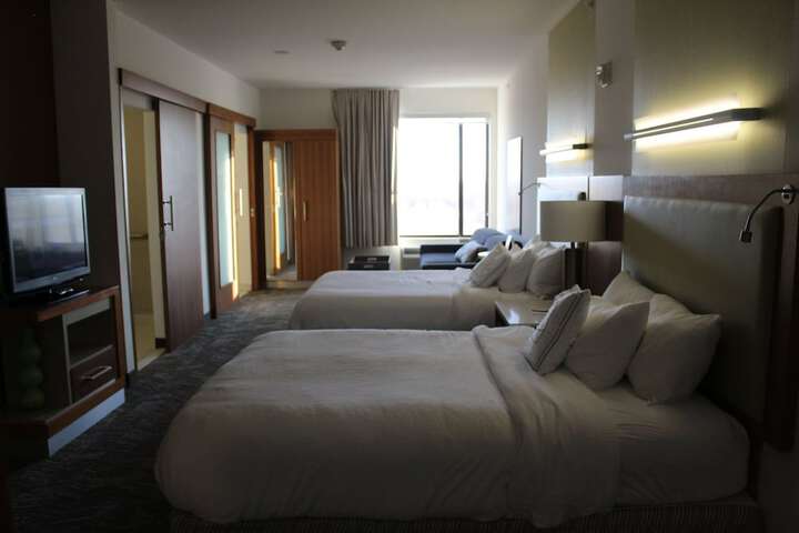 Room 15 of 44