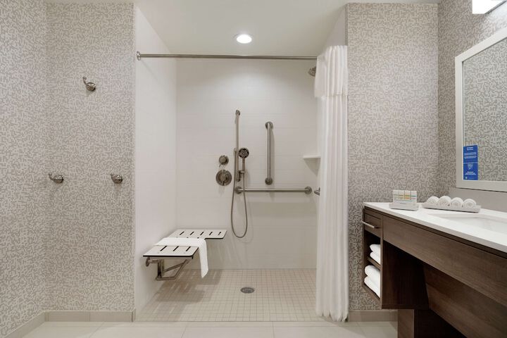 Bathroom shower