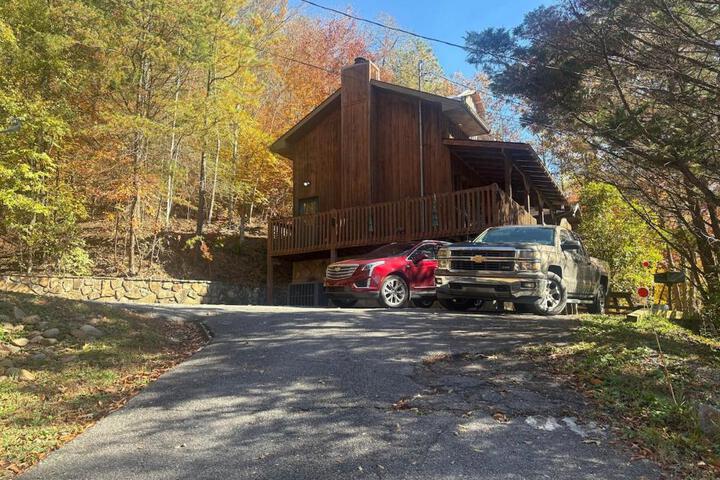 Photo of Hillbilly Hideout