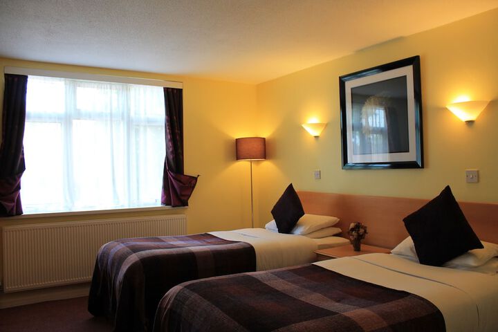 Room 43 of 69