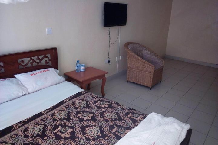 Room 4 of 20