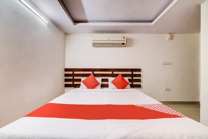 Room 27 of 27