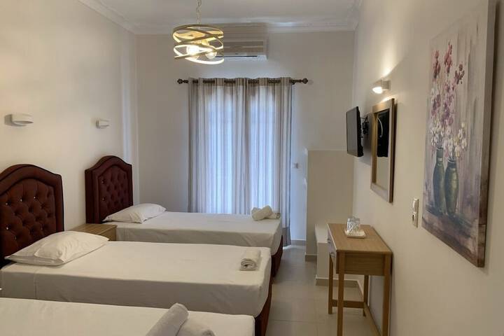 Room 44 of 90