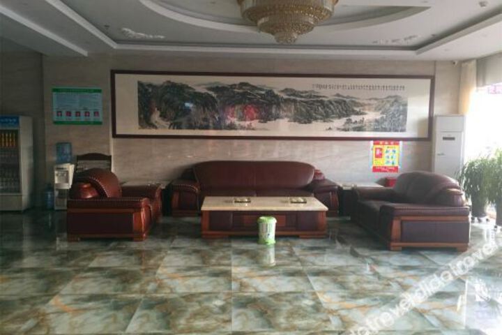 Hotel Interior 7 of 20
