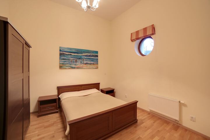 Room 15 of 51