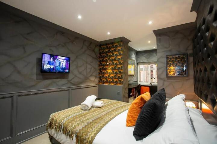 Room 168 of 344