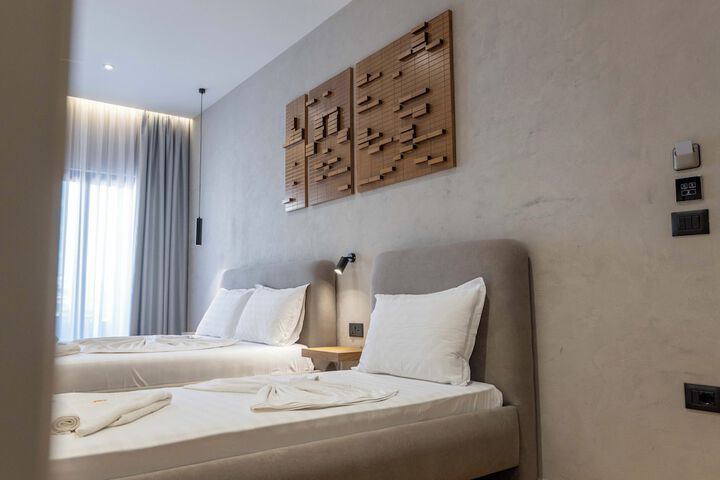Room 15 of 57