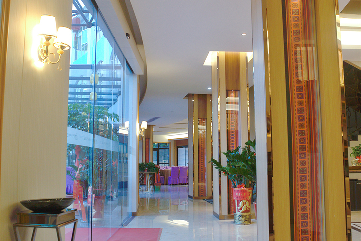 Hotel Interior 14 of 26