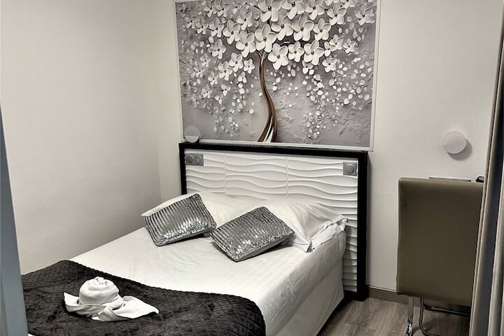 Room 22 of 52