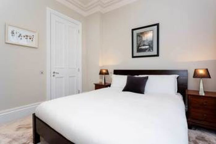 Room 21 of 42