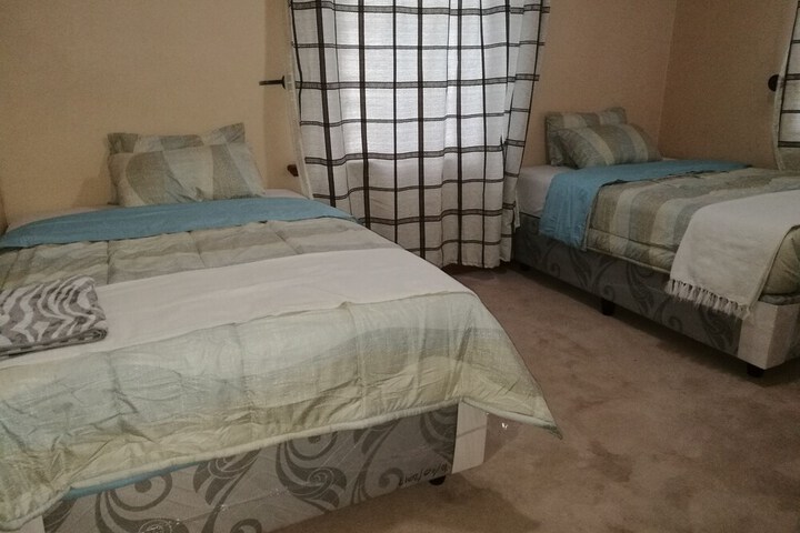 Room 5 of 40