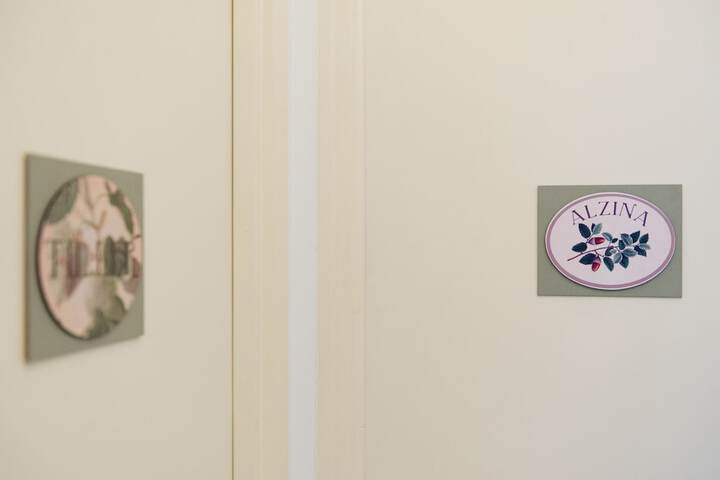 Room 6 of 45