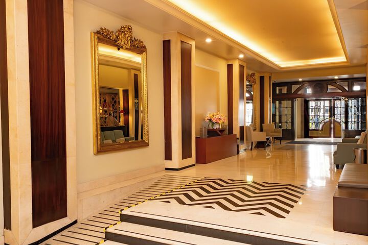 Lobby Photos