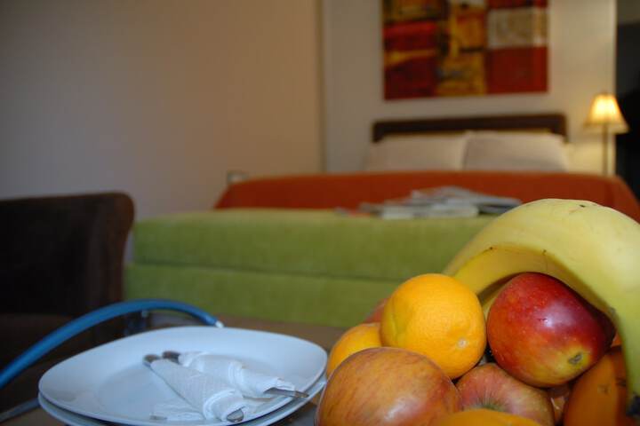 Room 2 of 28
