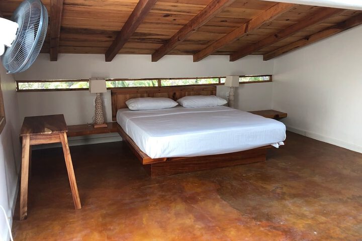 Room 13 of 138