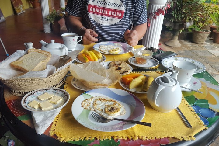 Dining 9 of 37
