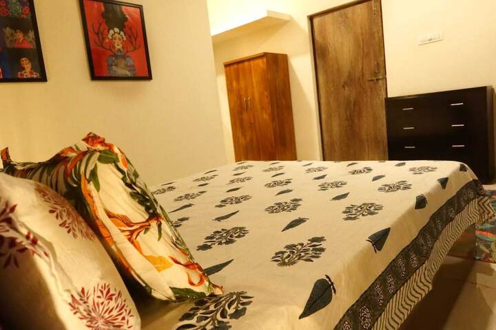 Room 12 of 31