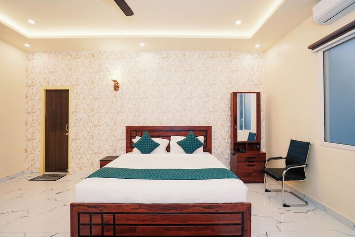 Room 15 of 37