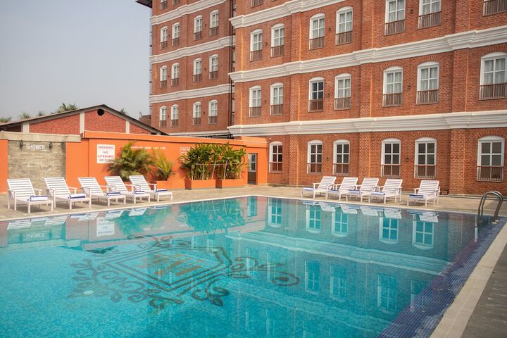 Pool 65 of 96