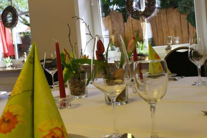 Dining 18 of 28