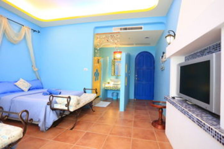 Room 5 of 24