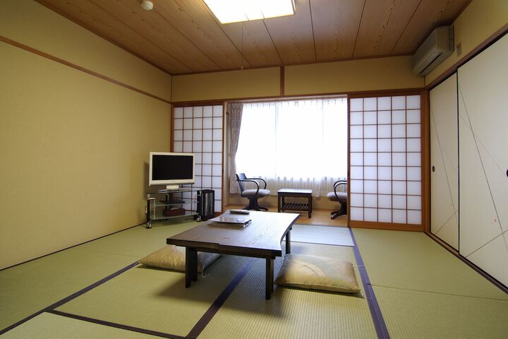 Room 10 of 41
