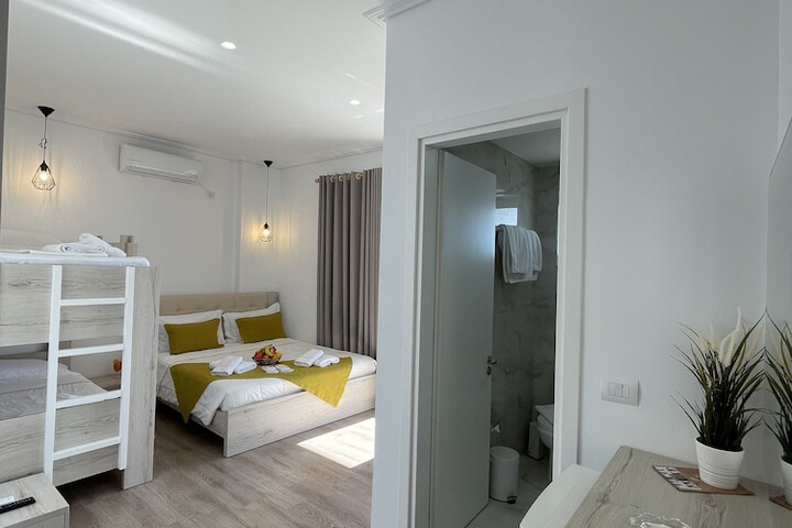 Room 74 of 111