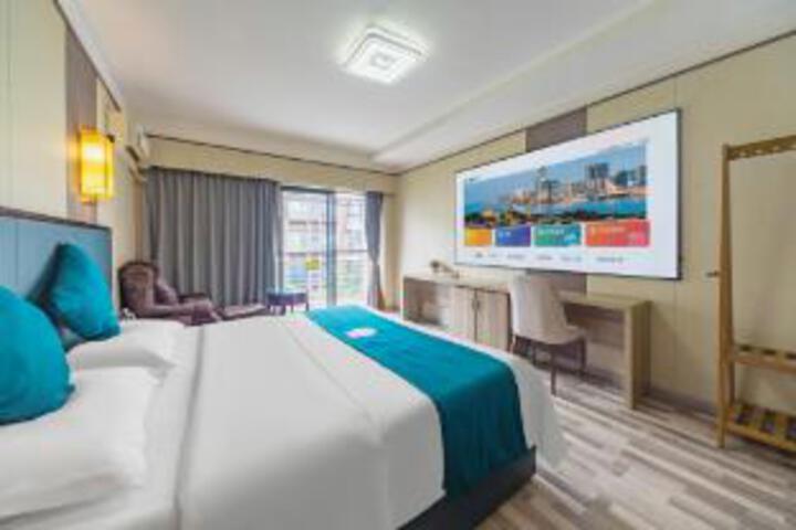 Room 18 of 20