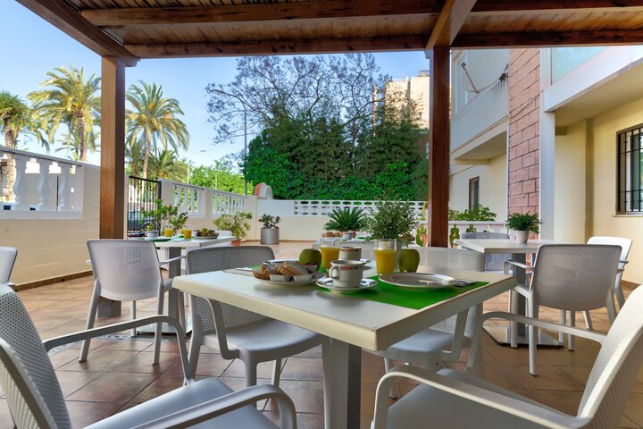 Terrace/Patio 34 of 35