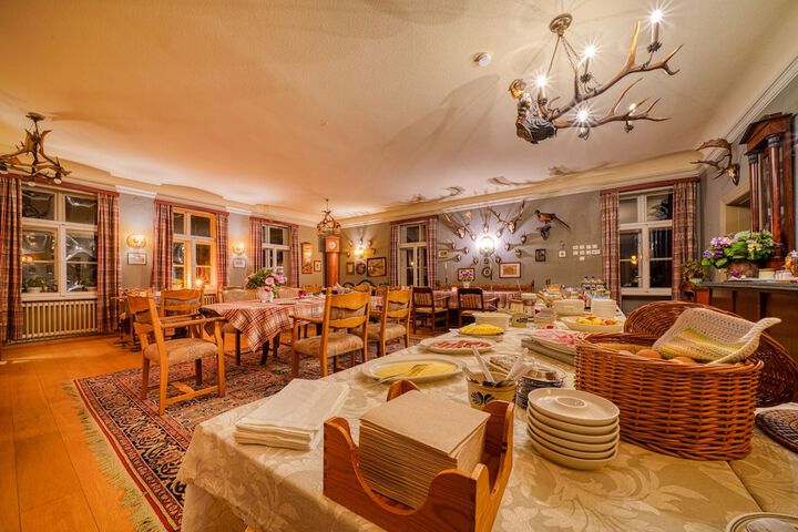 Dining 53 of 69