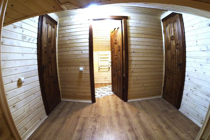 Room 14 of 76