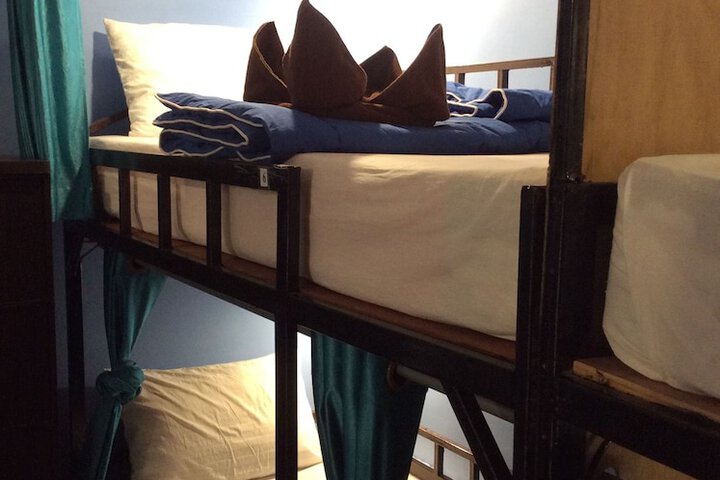 Room 15 of 33