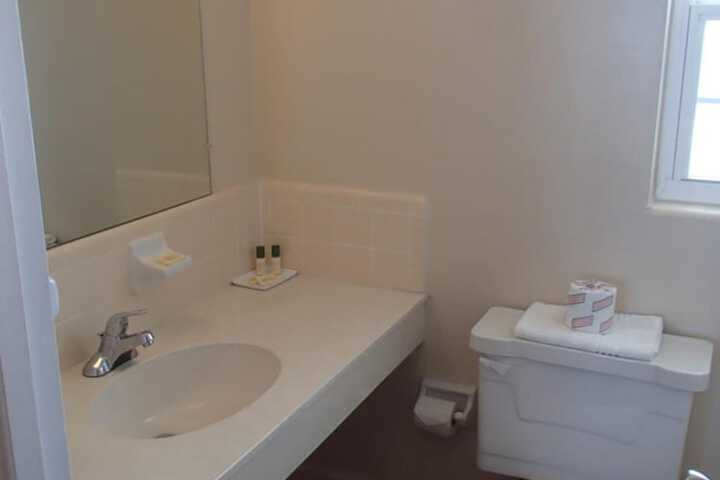 Room 14 of 33