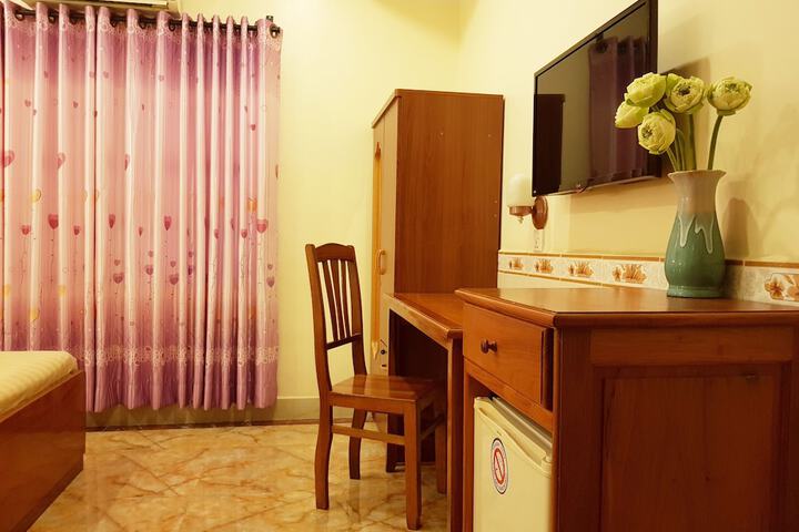 Room 8 of 53