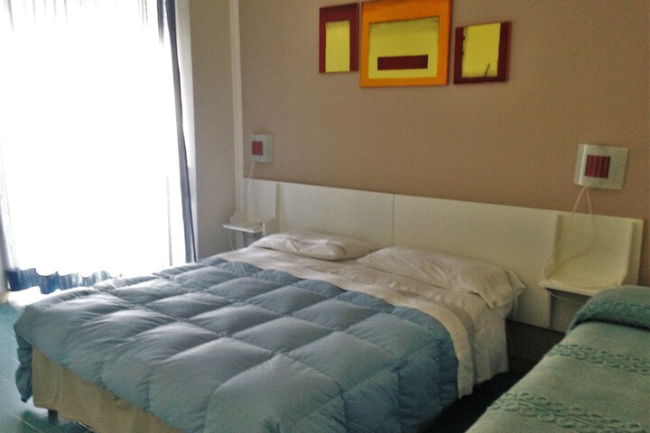 Room 5 of 59