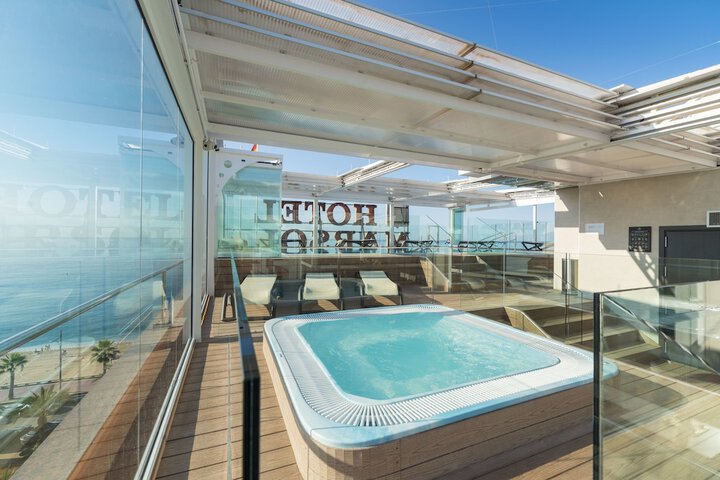Hotel with Pool