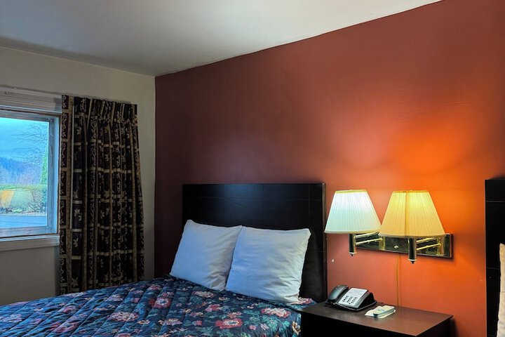 Room 18 of 30