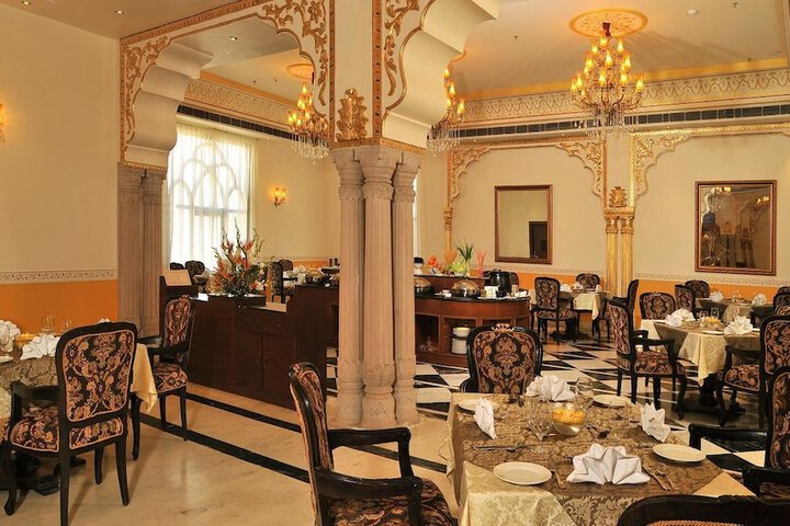 Dining Photos