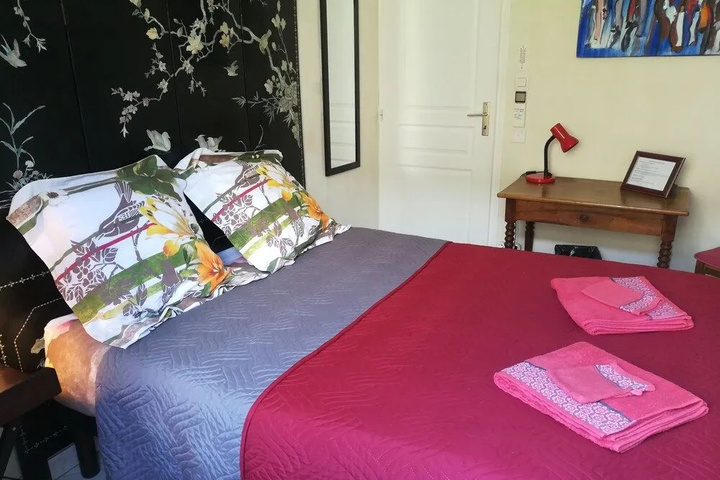 Room 4 of 15