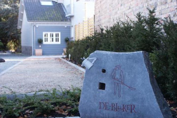 DE BLEKER