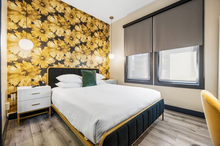 Standard Queen Bed Accessible (8 of 34)