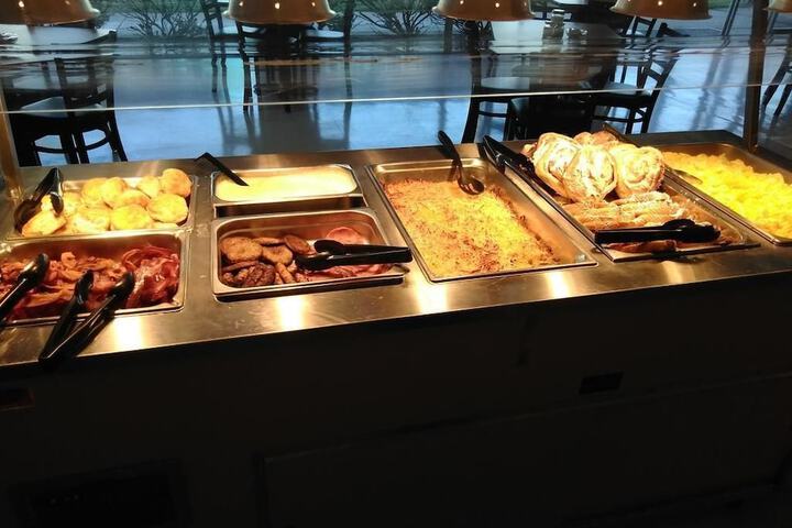 Breakfast/Coffee Service 12 of 18