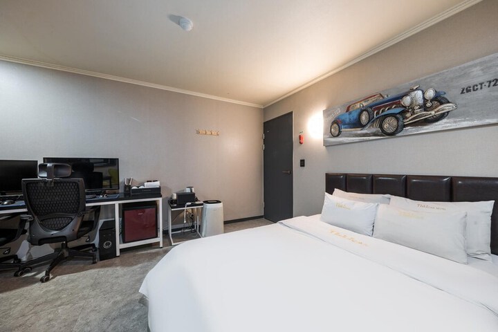 Room 61 of 118