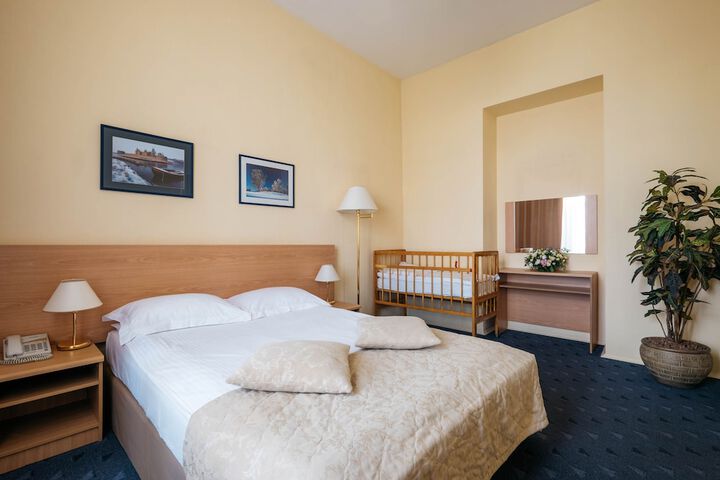 Room 21 of 64